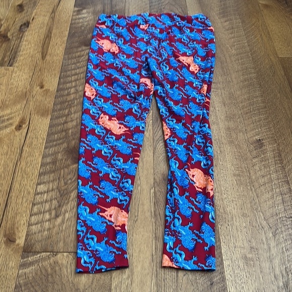 Lularoe Woman’s Tall & Curvy Dragon Leggings - Picture 6 of 7